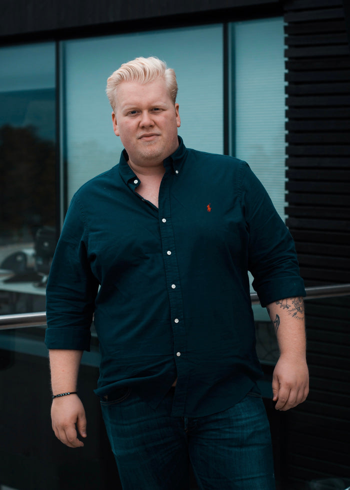 Magnus Engelstad — Fra Feit til Fit